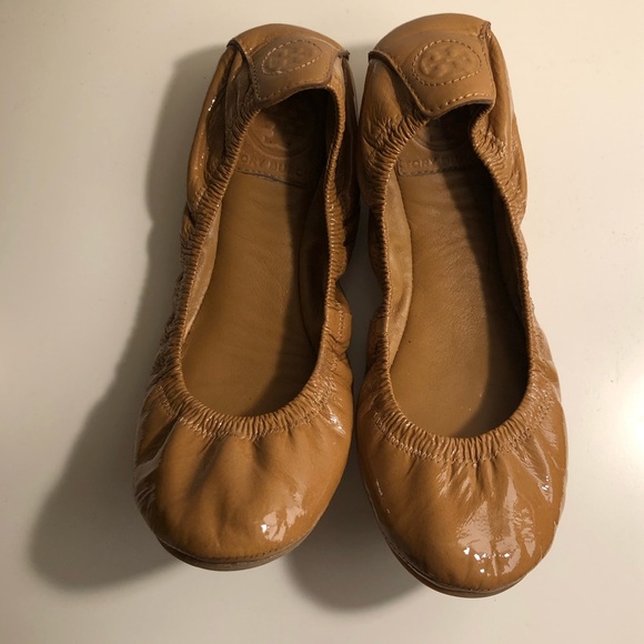 Tory Burch Shoes - Tory Burch tan flats